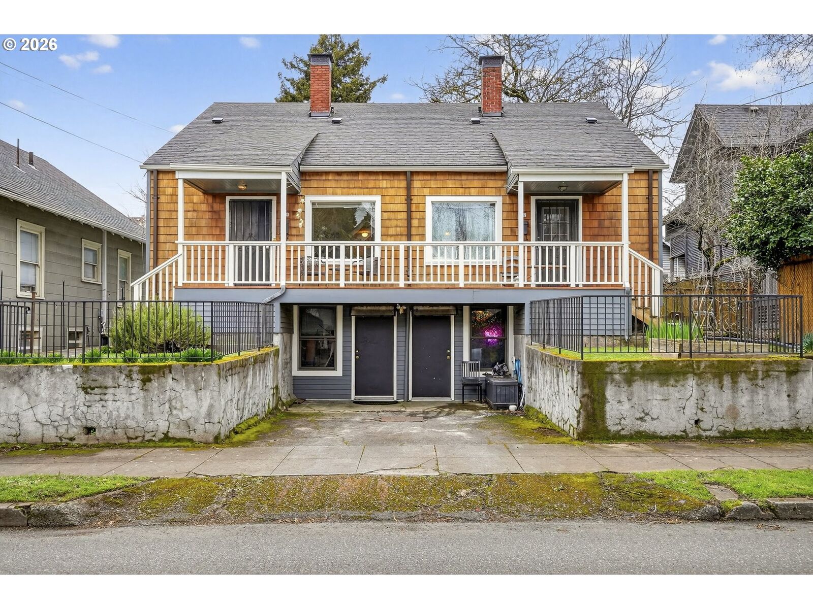 Property Photo:  921/927 NE Prescott St  OR 97211 