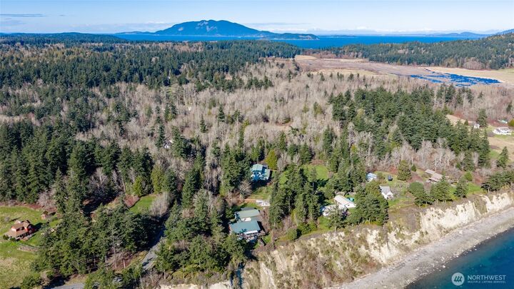 Property Photo:  6117 S Shore Road  WA 98221 