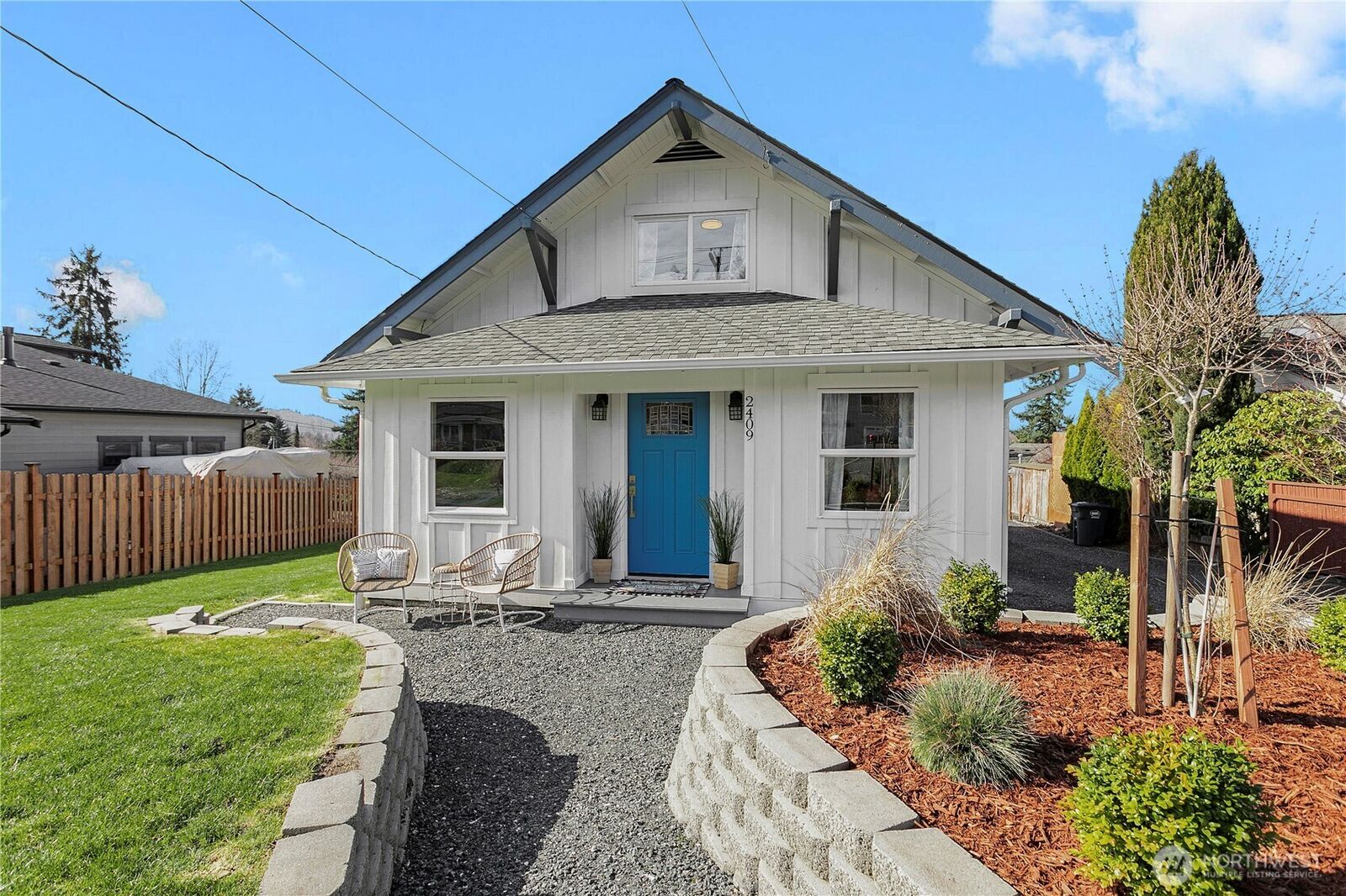 Property Photo:  2409  Huron Street  WA 98229 
