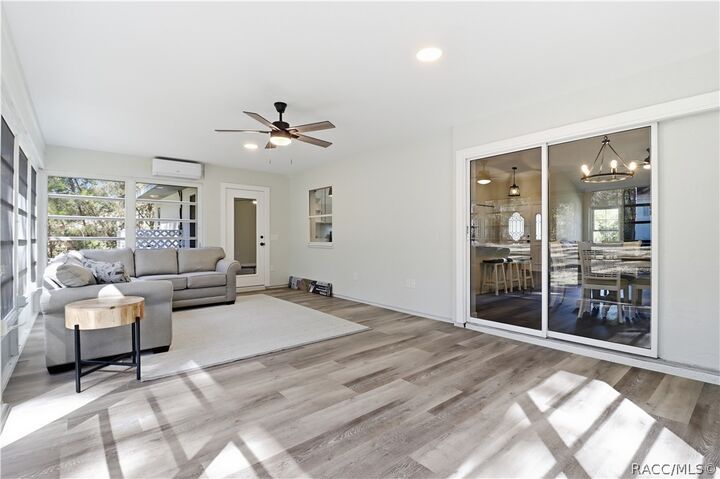 Property Photo:  1684 W Olympia Street  FL 34442 