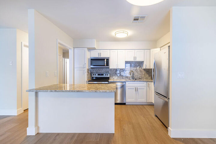 Property Photo:  114 S Lakeside Drive 116  FL 33460 