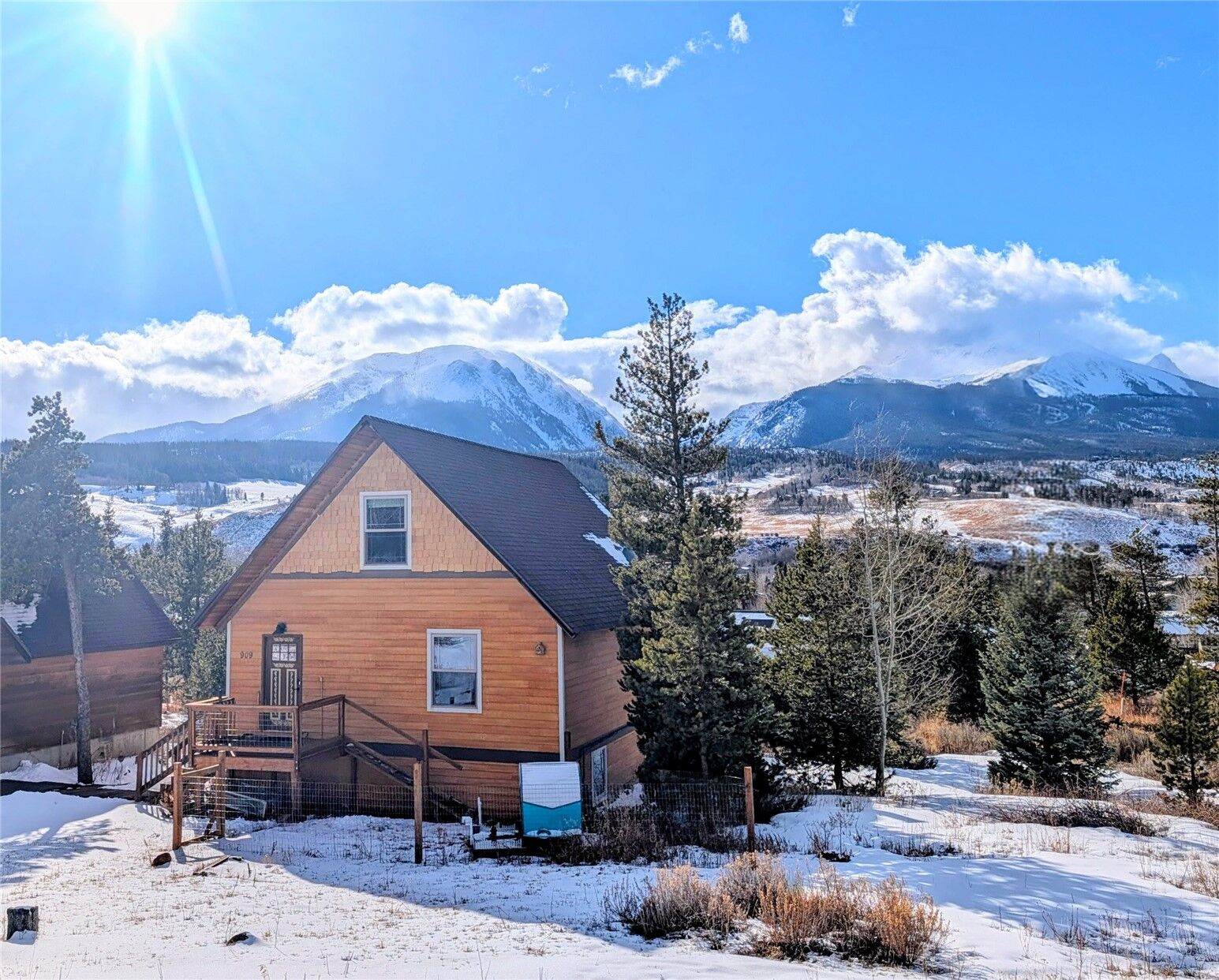 Property Photo:  909 Palmers Drive  CO 80498 