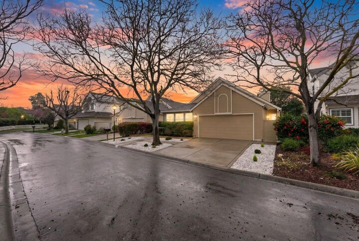 Property Photo: 621 Charmain Circle CA 94041