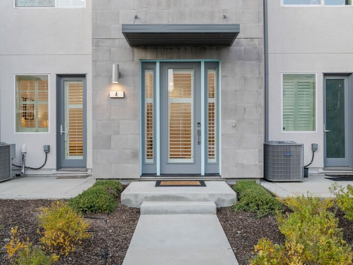 Property Photo:  115 Agustin Narvaez Street 4  CA 95136 