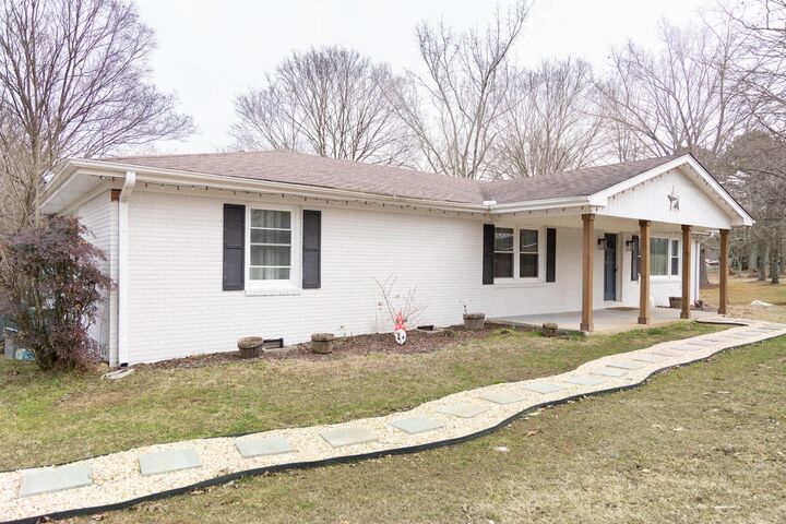 Property Photo:  13414 Hwy 157  AL 35633 - FLORENCE 