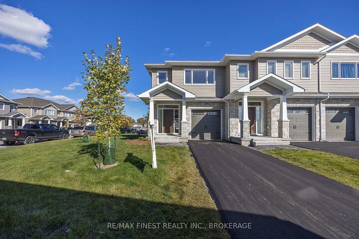 Property Photo: 215 Heritage Park Drive ON K7R 3Y1