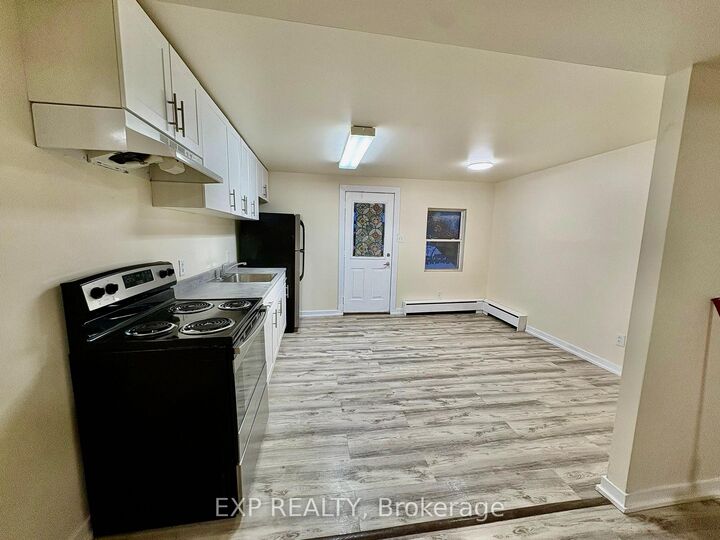 Property Photo: 339 Queen Street ON P3B 2K3