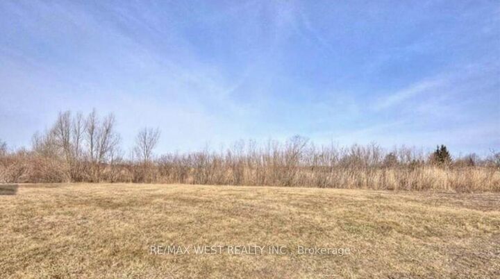 Property Photo:  6 Heron Pointe N/A  ON L3K 6A9 