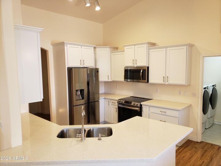 Property Photo:  678 W Fremont Drive  AZ 85282 