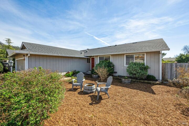 Property Photo:  5116 Oak Park Way  CA 95409 