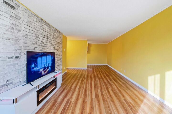 Property Photo: 11806 88 Avenue 325 BC V4C 3C5