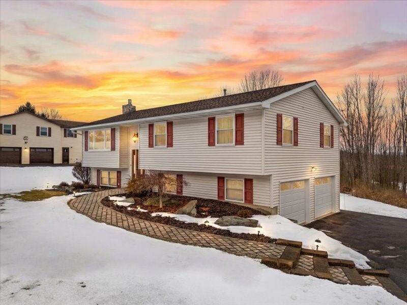 Property Photo: 18 Clearview Place NY 13901