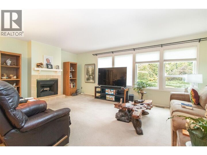 Property Photo: 1209 Brookside Avenue 2 BC V1Y 5T5