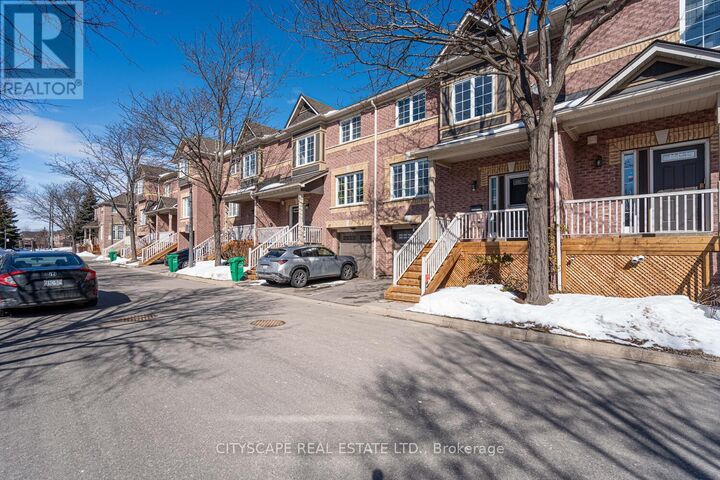 Property Photo: 5535 Glen Erin Drive 58 ON L5M 6H1