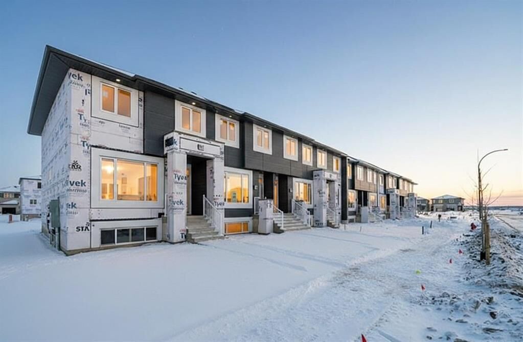 Property Photo: 3508 Ferrier Street MB R2V 5K4