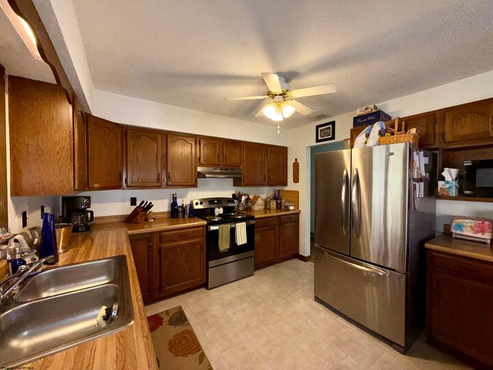 Property Photo:  344 Harpertown Road  WV 26241 