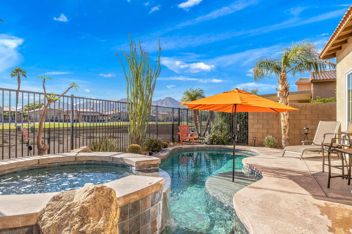 Property Photo:  77041 New York Avenue  CA 92211 