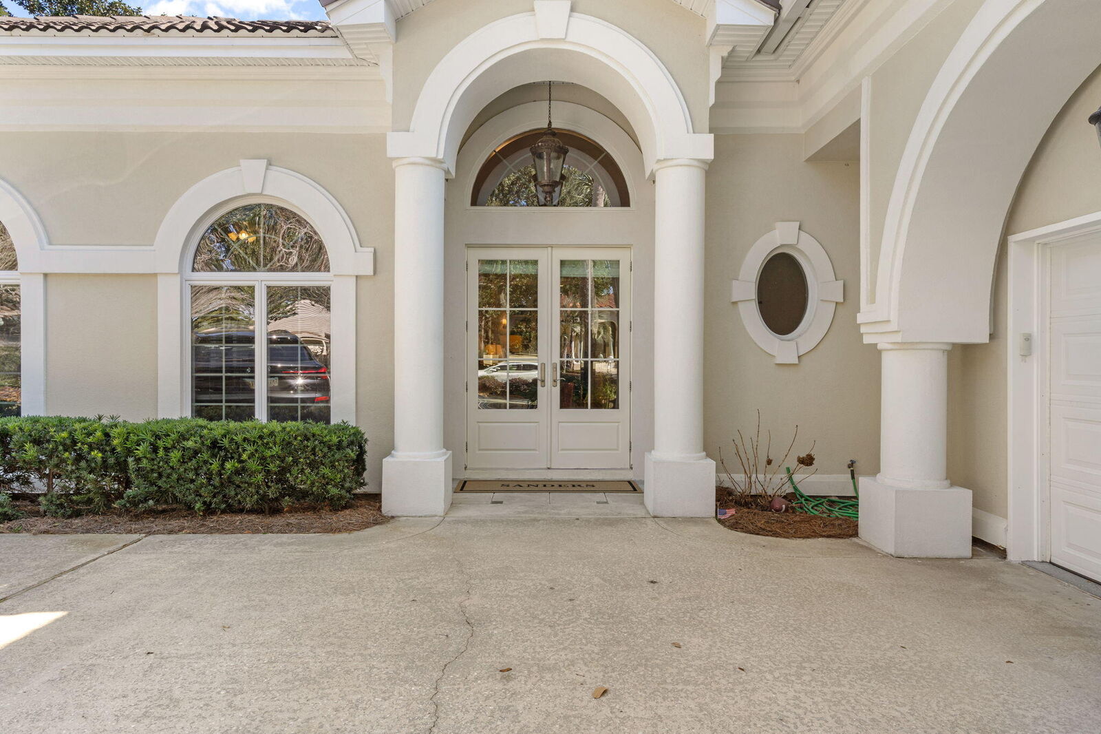 Property Photo:  1409 Baytowne Avenue  FL 32550 