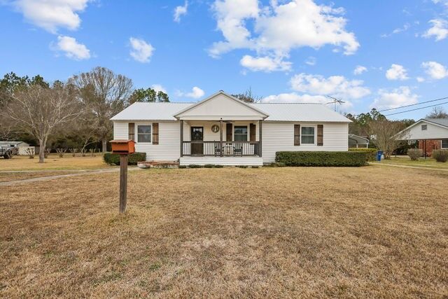 Property Photo:  154 Avalon Street  GA 31553 