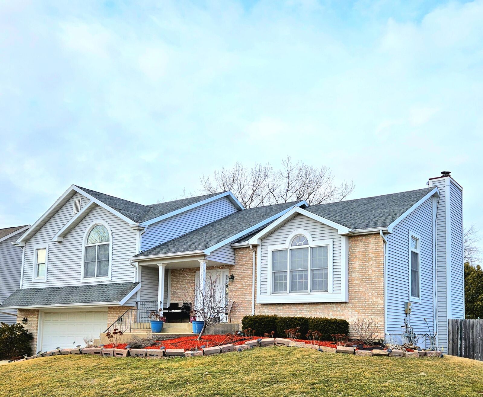 Property Photo:  1518 W 96th Place  IN 46307 