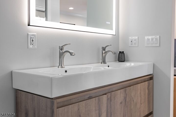 Property Photo:  2 Norman Ln  NJ 07876 