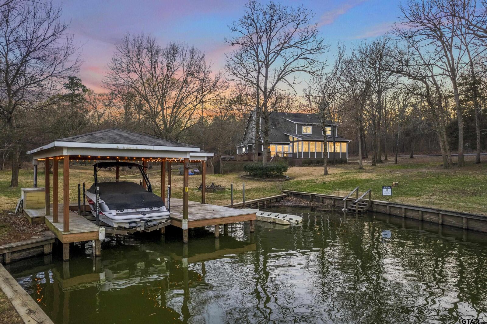Property Photo: 233 E El Dorado Drive TX 75480
