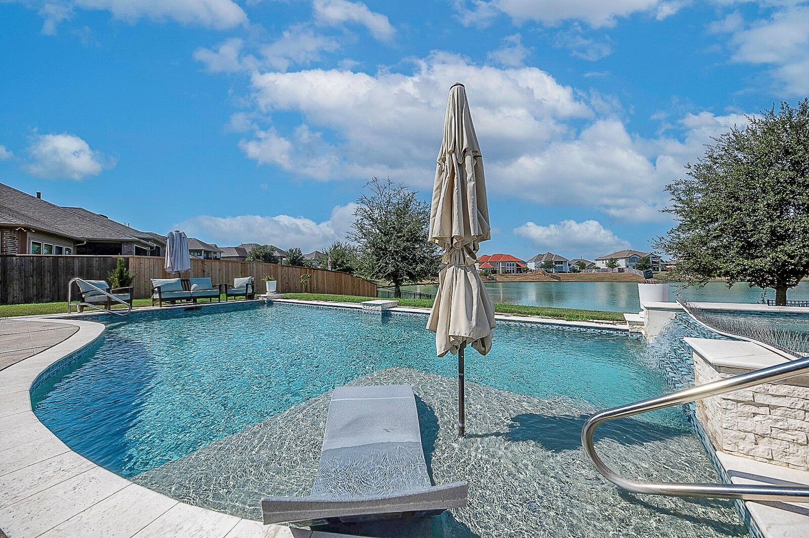 Property Photo: 2714 Cranbrook Terrace Lane TX 77494