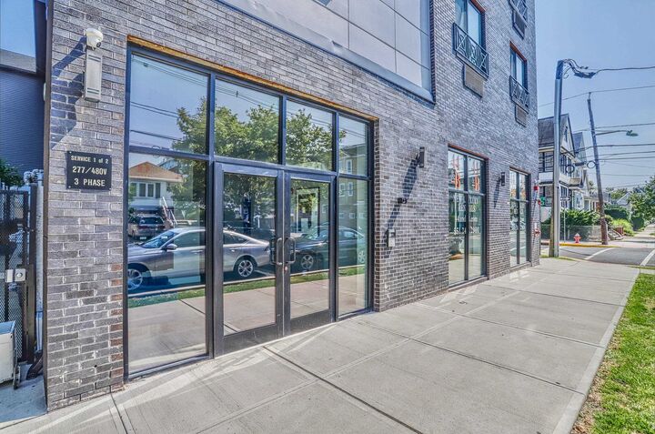 Property Photo:  140 Avenue B 401  NJ 07002 