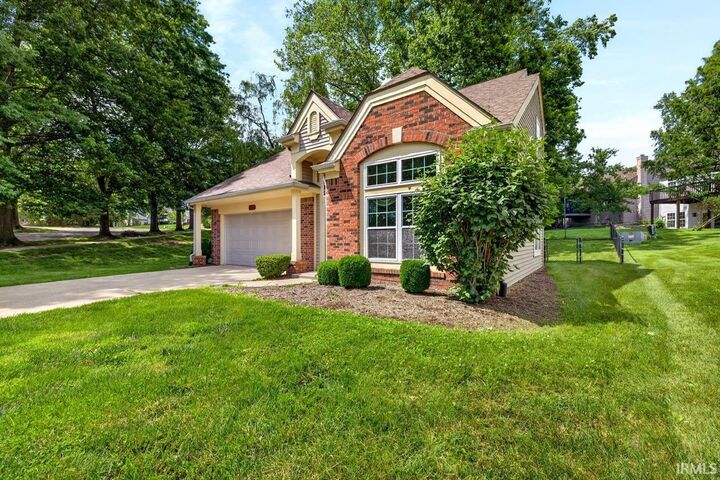Property Photo:  523 E Hickory Stick Drive  IN 47401 