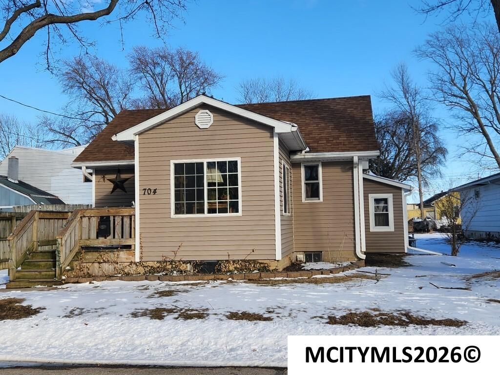 Property Photo: 704 S 13th St IA 50428