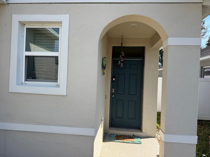 Property Photo:  916 E August Sky Drive E  FL 32738 