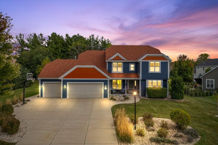 Property Photo: W273n2420 Arlington Ct WI 53072