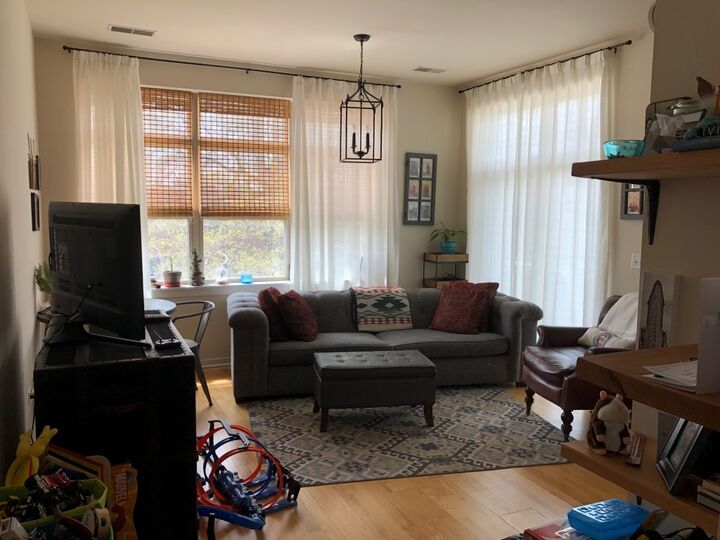 Property Photo:  2935 N Clybourn Avenue 301  IL 60618 
