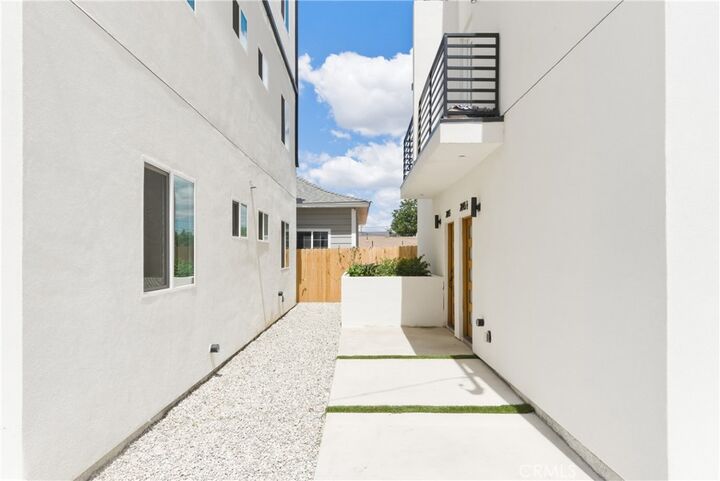 Property Photo:  2843 Folsom  CA 90033 