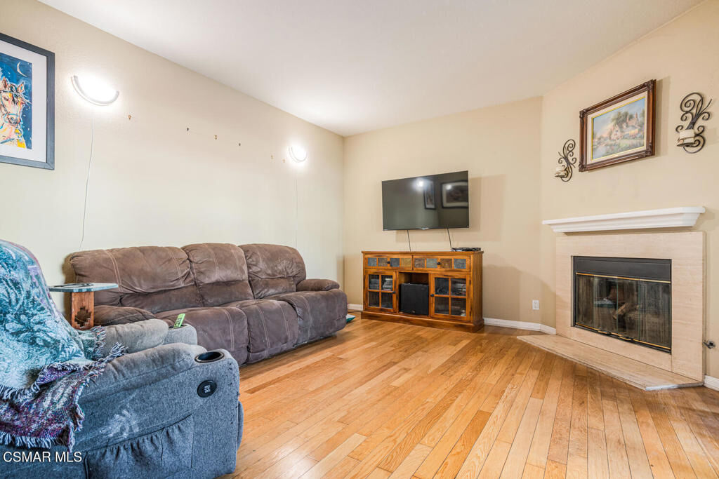 Property Photo:  5782 Oak Bank Trail 103  CA 91377 