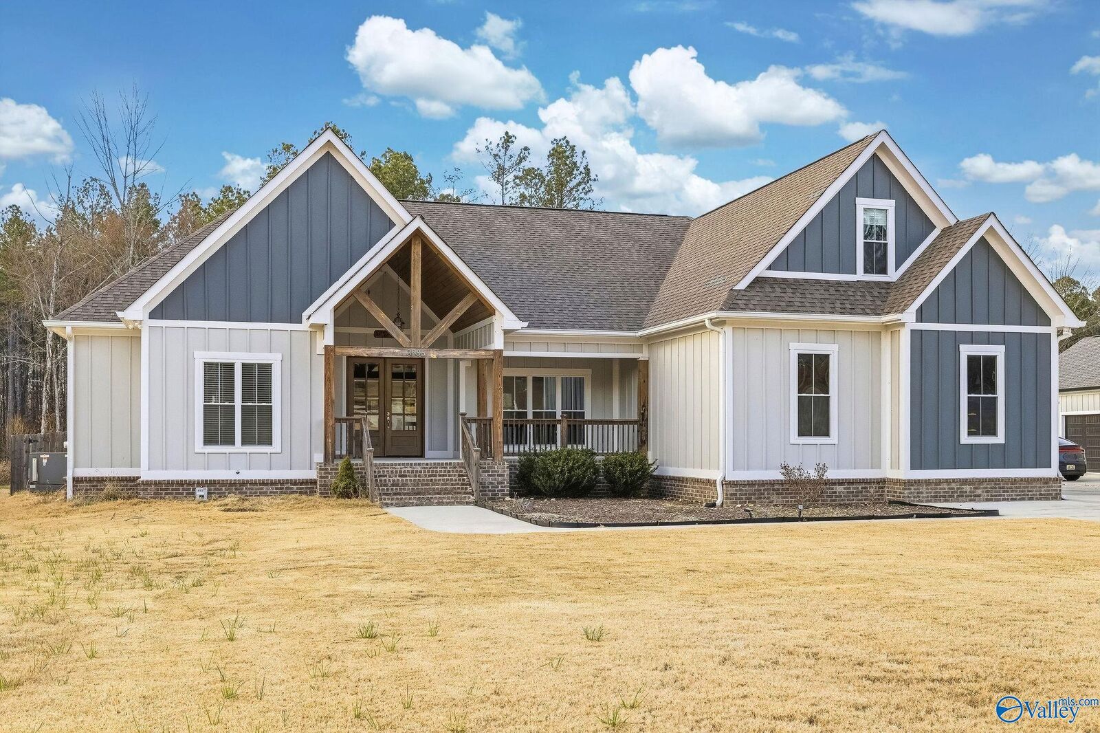 Property Photo:  3586 Creek Path Road  AL 35976 