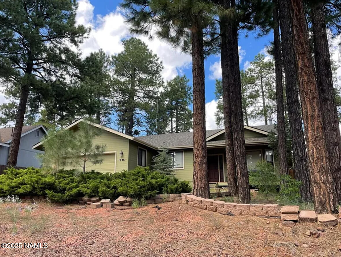 Property Photo:  1636 W Ashley Way  AZ 86001 