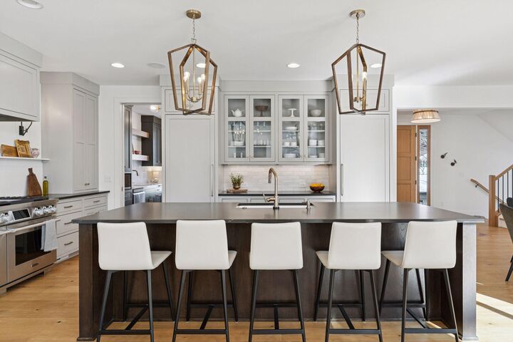 Property Photo:  4813 Woodhill Way  MN 55424 