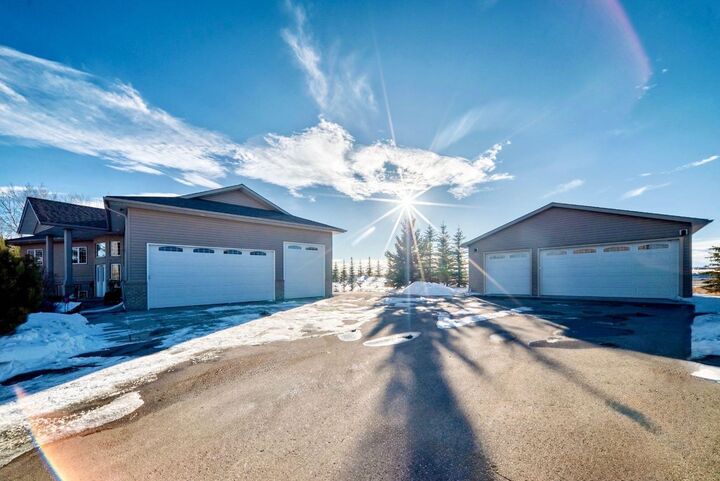 Property Photo:  39 Stage Coach Trail  AB T4A 0P4 