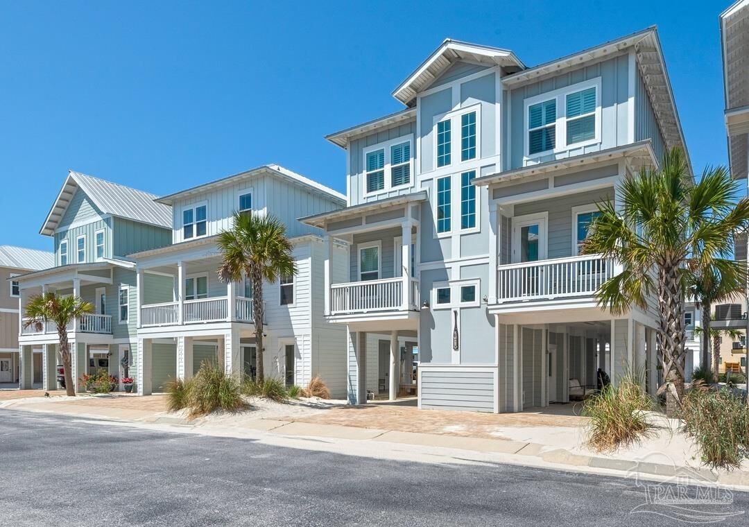Property Photo:  1477 Seaside Cir  FL 32566 