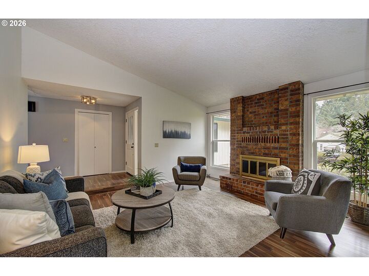Property Photo:  1015 NW 123rd Cir  WA 98685 