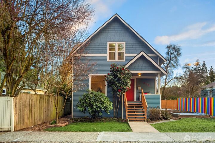 Property Photo: 833 S Trenton Street WA 98108
