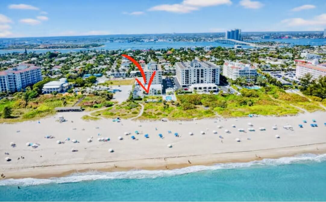 Property Photo:  125 S Ocean Avenue 104  FL 33404 
