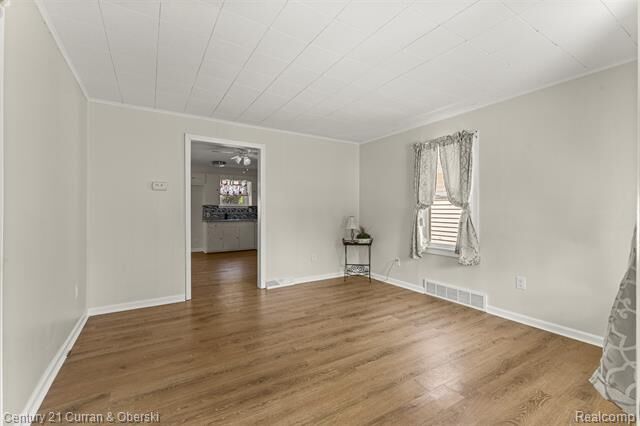 Property Photo:  1644 Liberty Avenue  MI 48146 