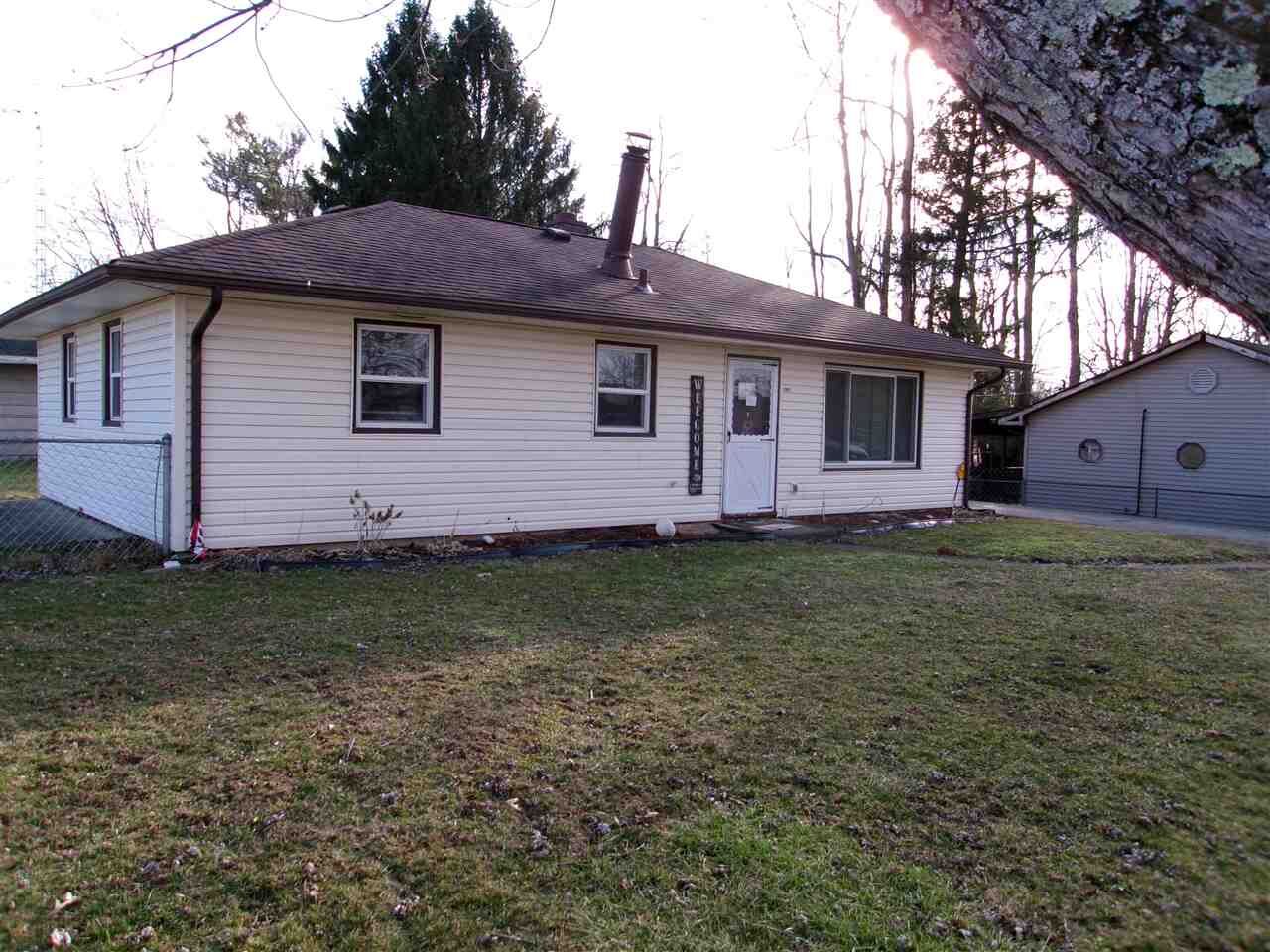 Property Photo:  1901 Western Drive  IN 47374 