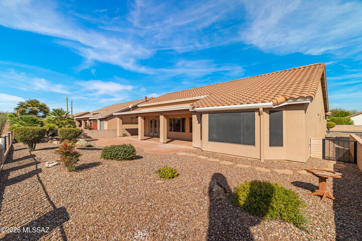 Property Photo:  2344 E Bonita Canyon Drive  AZ 85614 