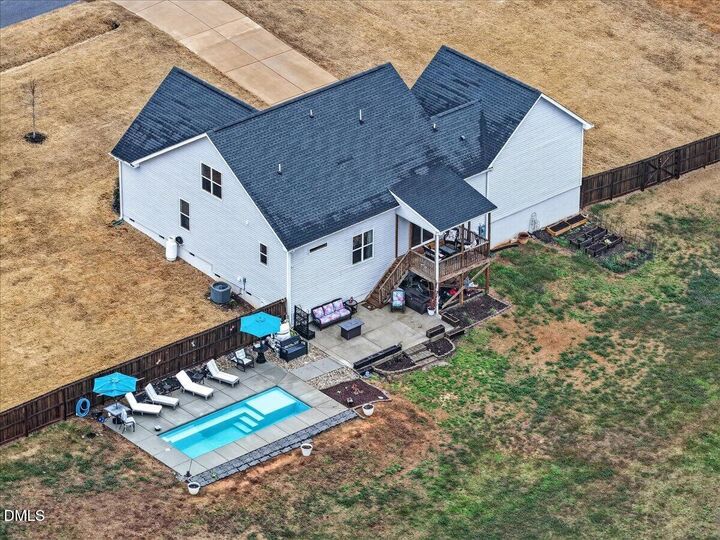 Property Photo:  164 Brodie Rose Landing Way  NC 27577 