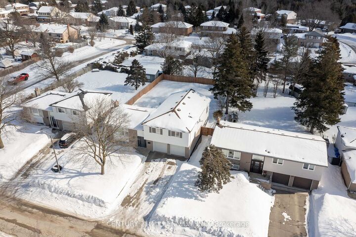 Property Photo: 37 Erindale Drive ON N0B 1T0