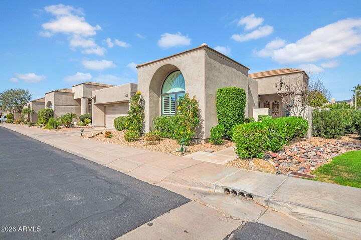 Property Photo:  714 W Townley Avenue  AZ 85021 