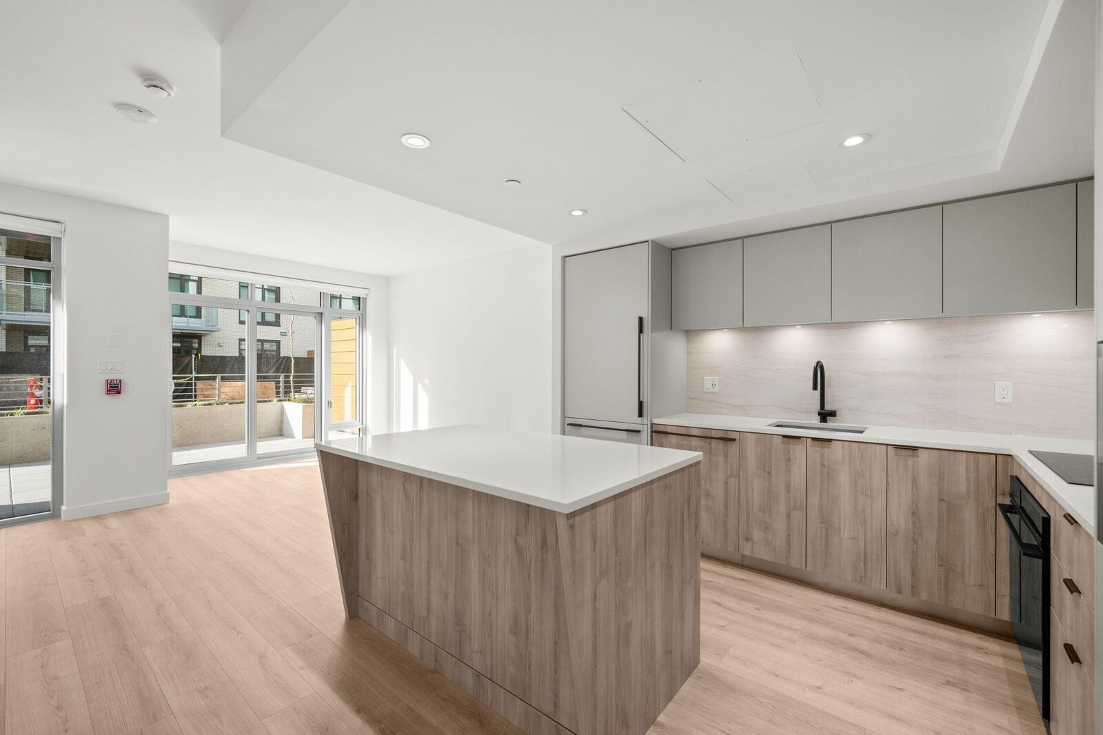 Property Photo:  755 Harbourside Drive 117  BC V7P 0G1 